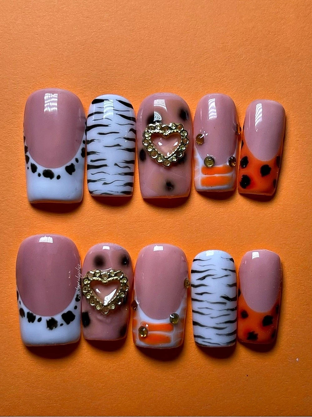 Nail Arts by Dia Custom Press-On Nails